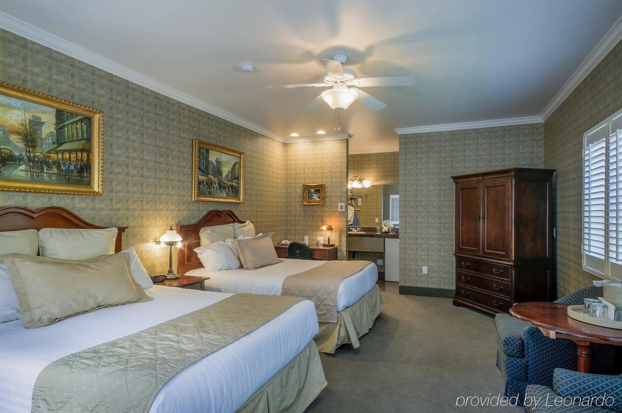 Grass Valley Courtyard Suites Dış mekan fotoğraf