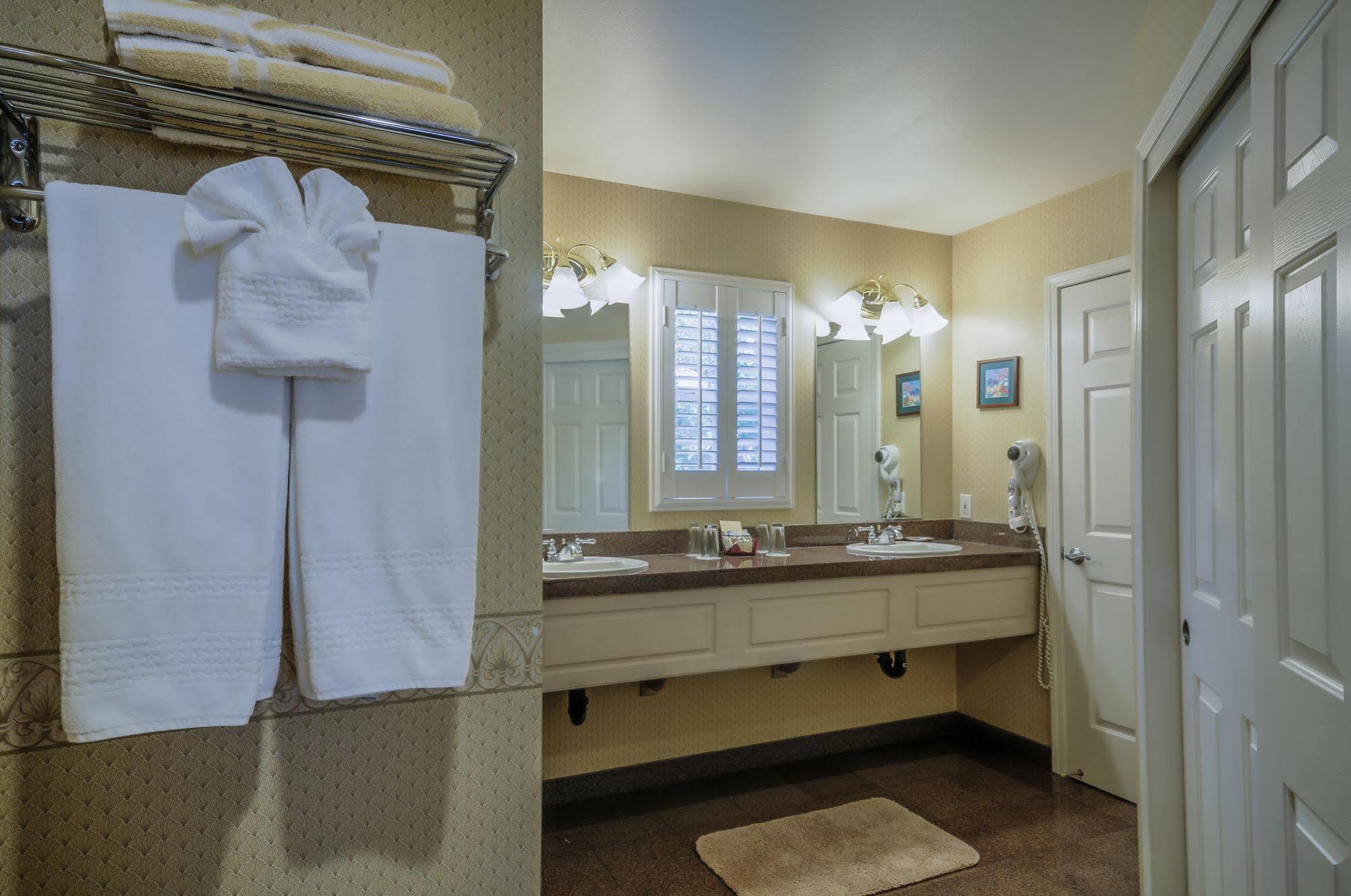 Grass Valley Courtyard Suites Dış mekan fotoğraf