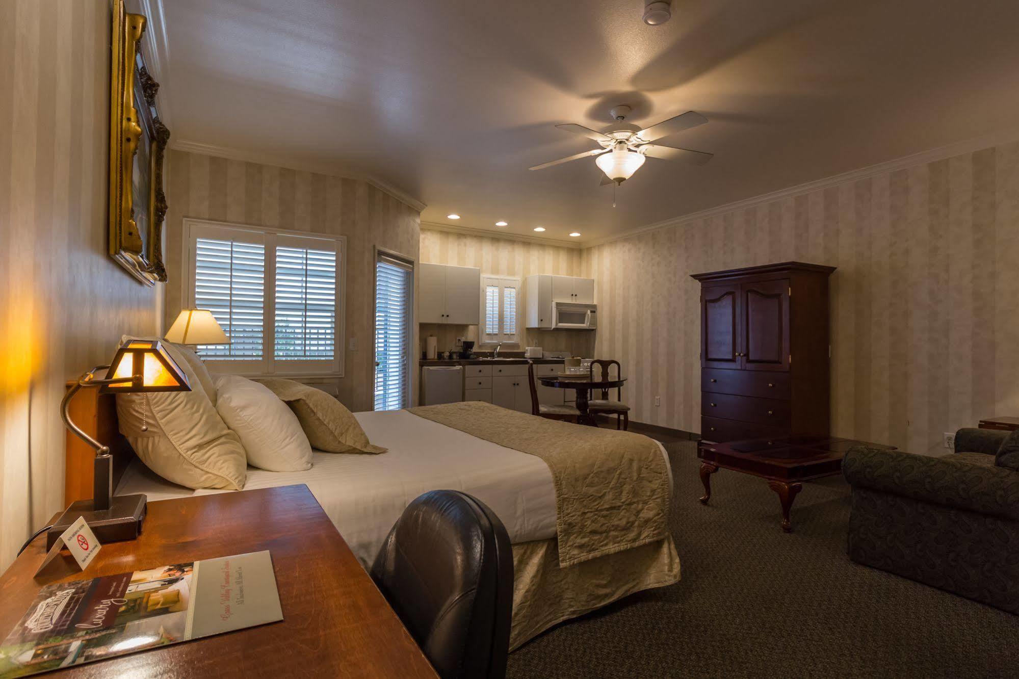 Grass Valley Courtyard Suites Dış mekan fotoğraf
